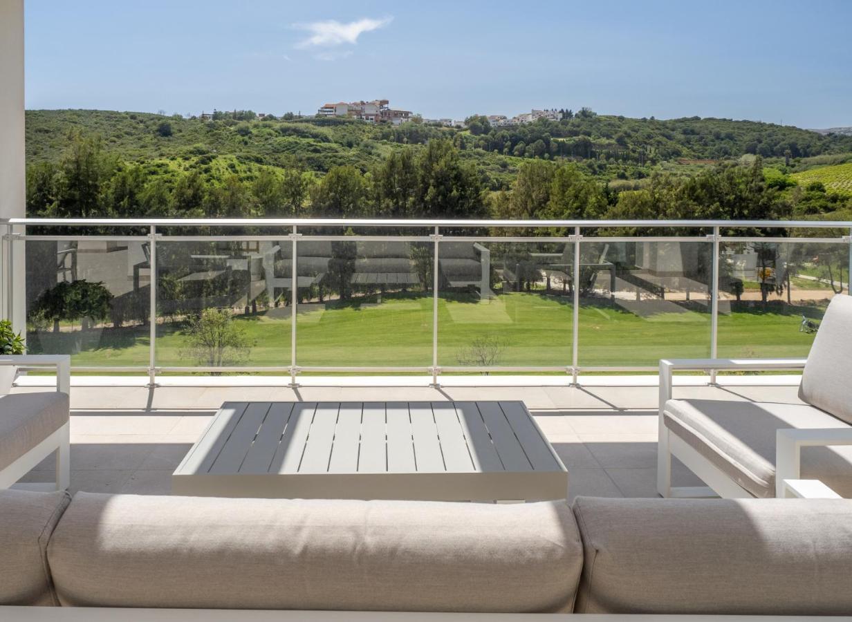 Casares Green 2365 Luaran gambar