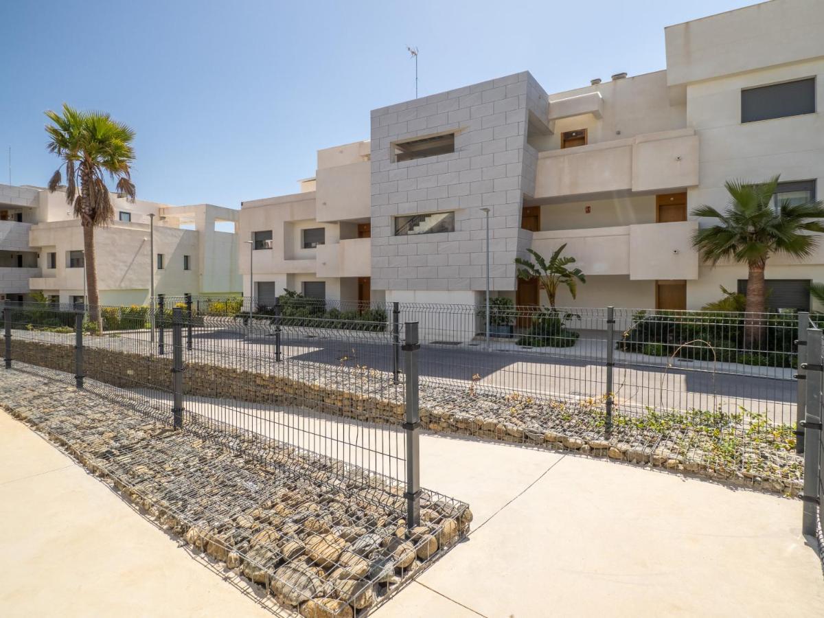 Casares Green 2365 Luaran gambar