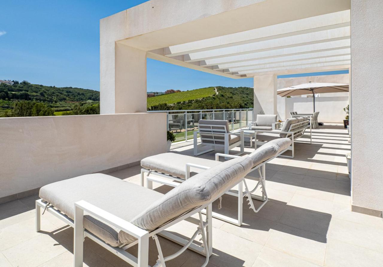 Casares Green 2365 Luaran gambar